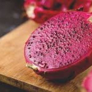 Dragon Fruit cutting